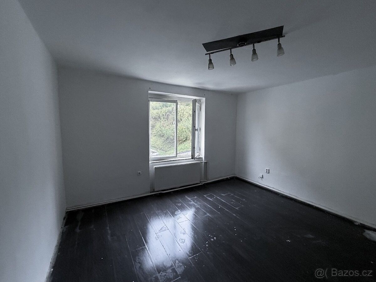 Byty, Oloví, 357 07