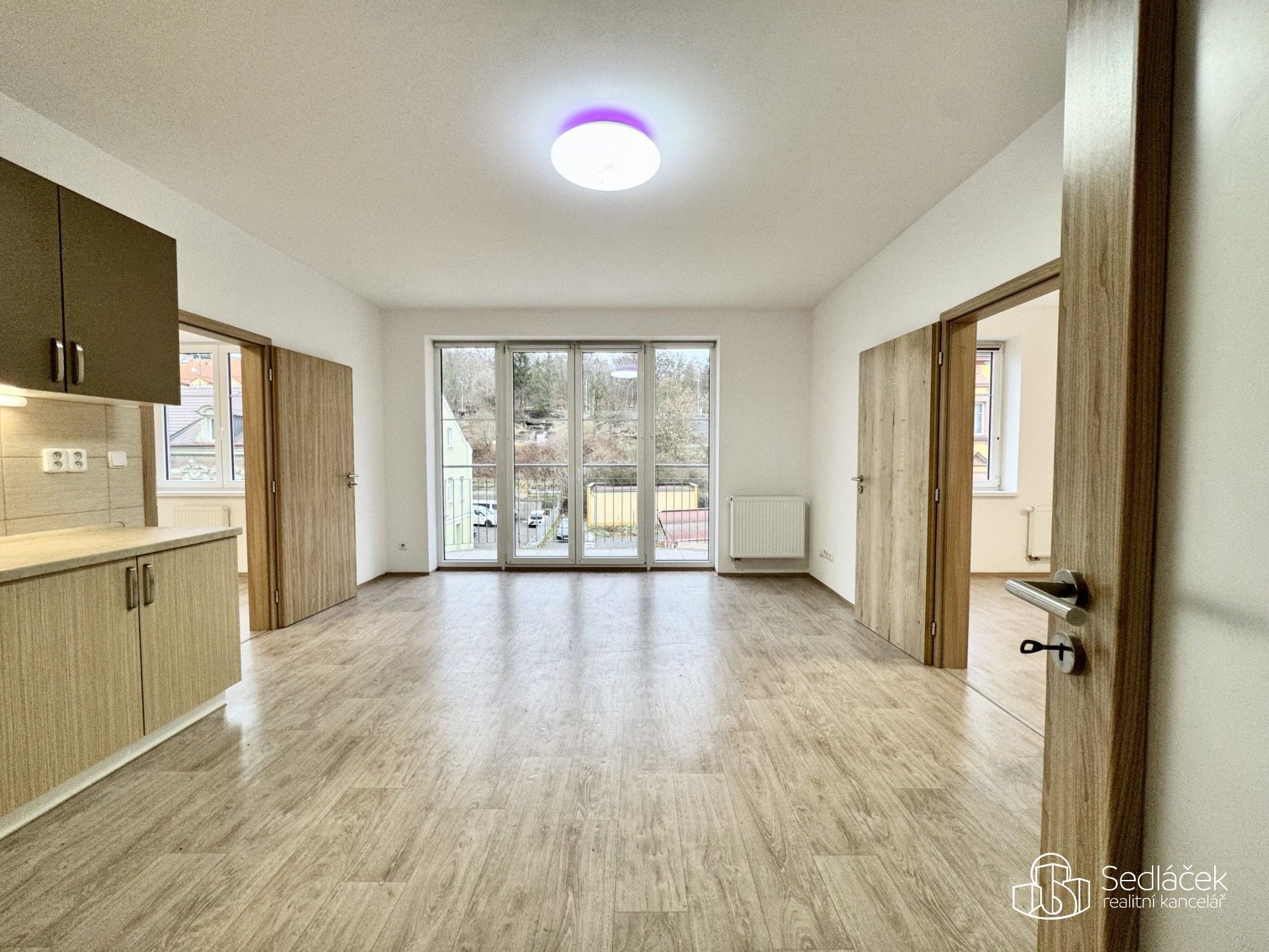 3+kk, Lad. Koubka, Karlovy Vary, 67 m²