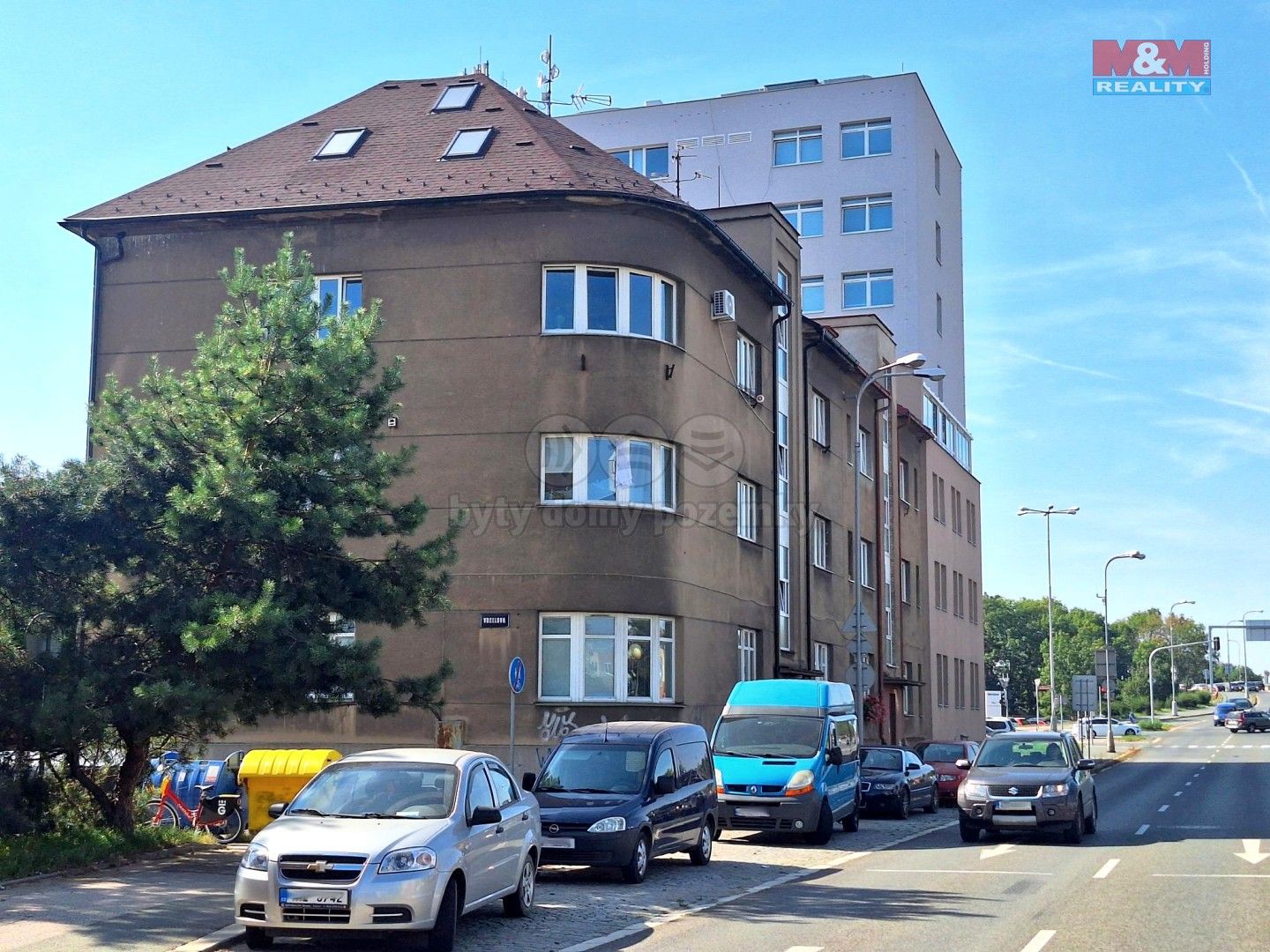 Prodej byt 3+1 - Antonína Dvořáka, Hradec Králové, 74 m²