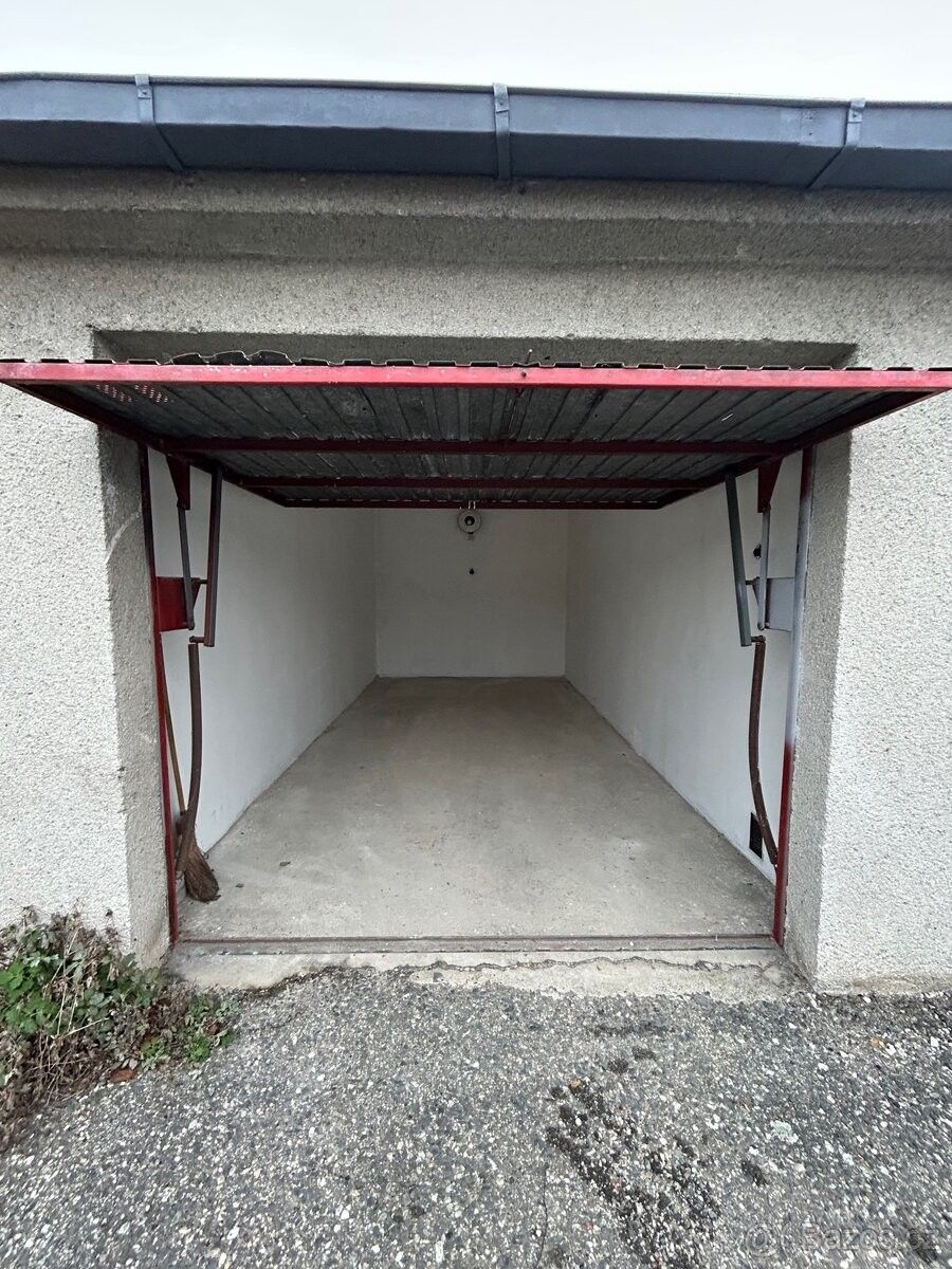 Garáže, Olomouc, 779 00