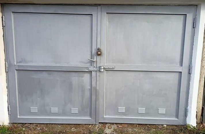 Garáže, Brno, 612 00