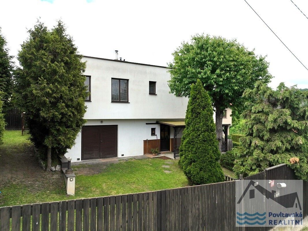 Rodinné domy, Měchenice, 214 m²