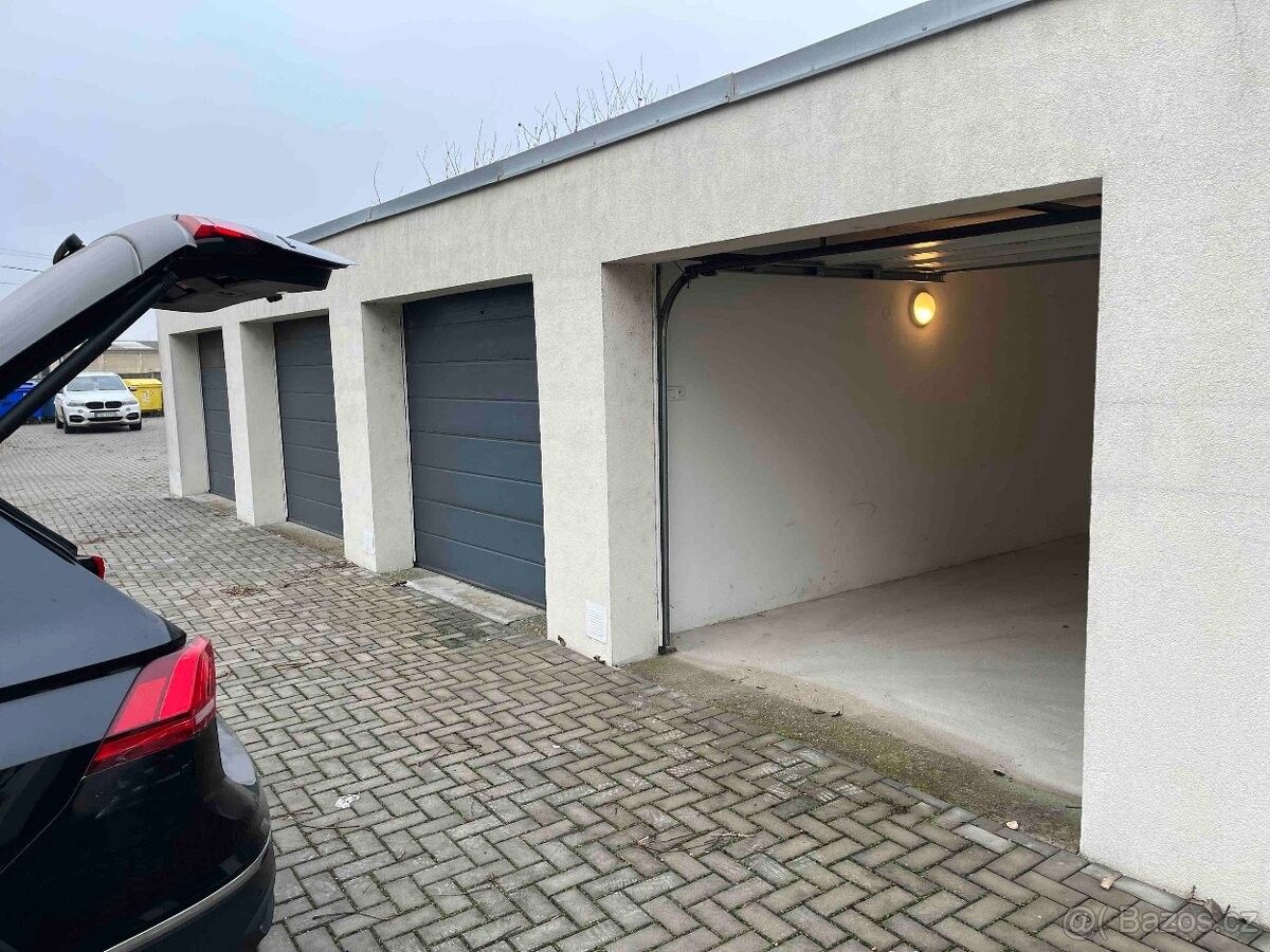 Garáže, Holešov, 769 01