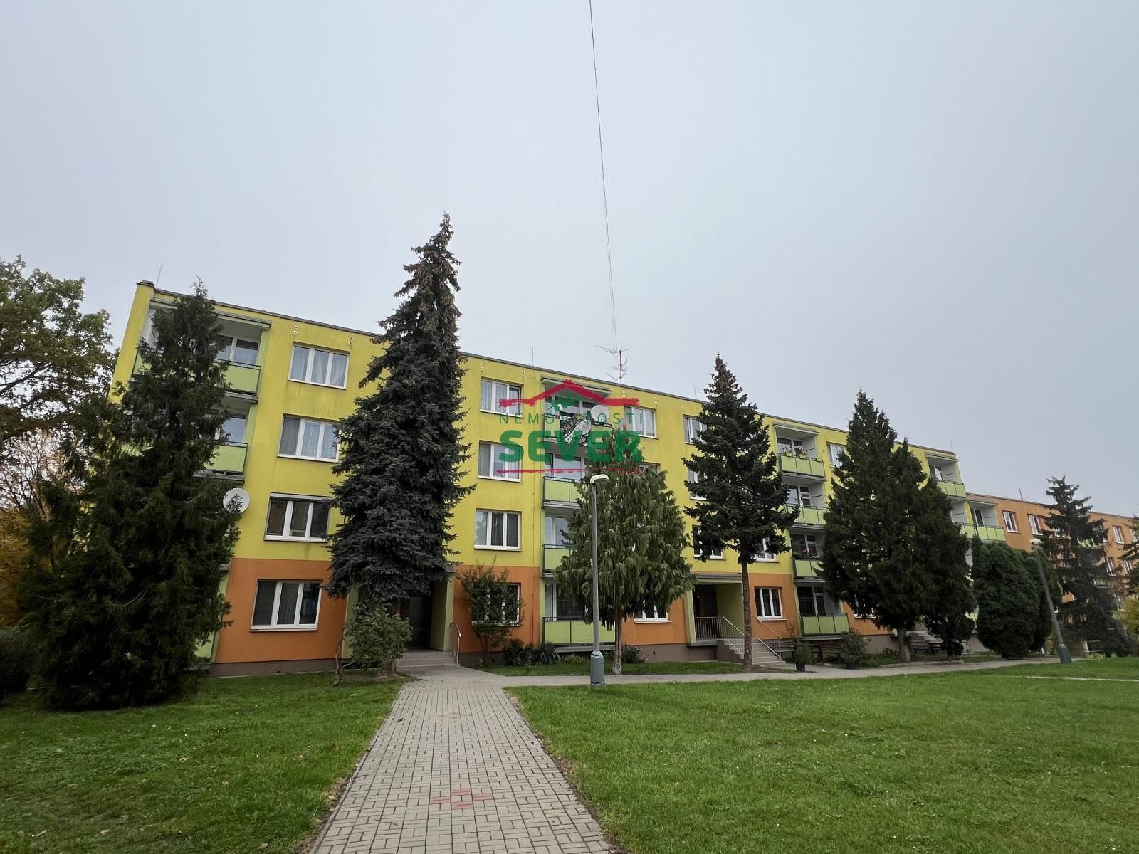 Prodej byt 1+kk - Jiráskovo náměstí, Postoloprty, 20 m²