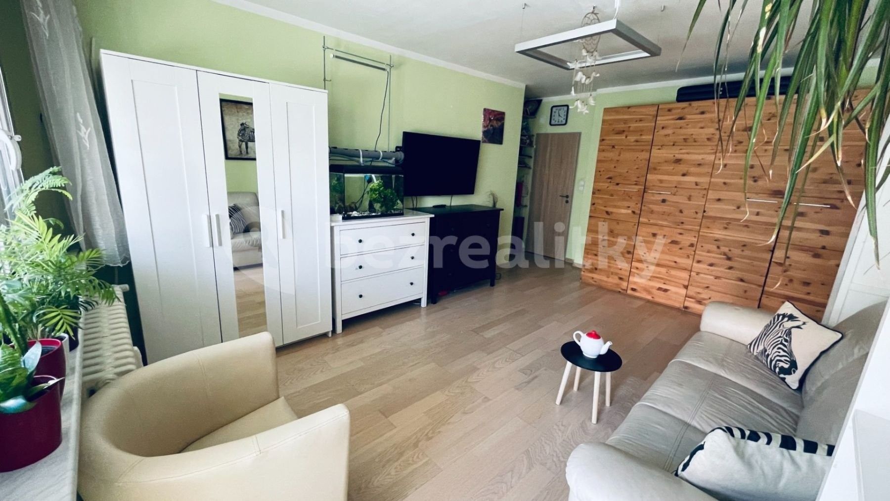 Prodej byt 3+1 - Jarníkova, Praha, 71 m²