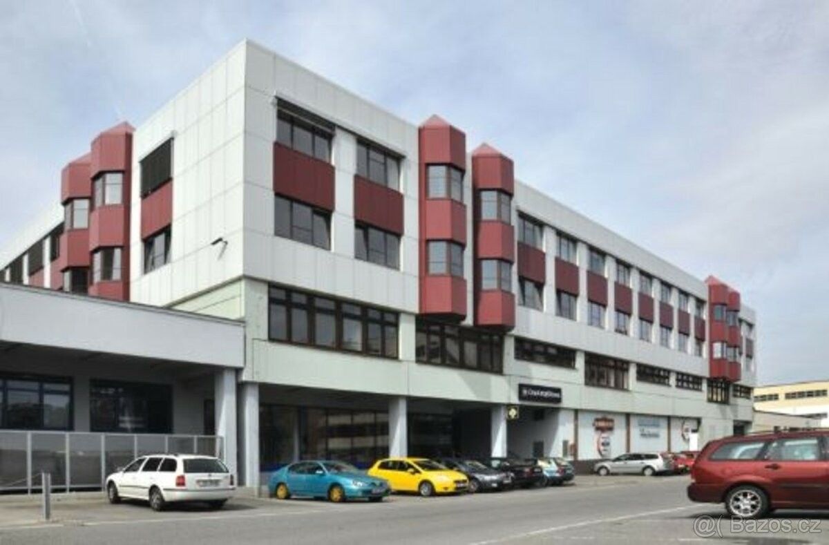 Kanceláře, Praha, 148 00, 2 700 m²