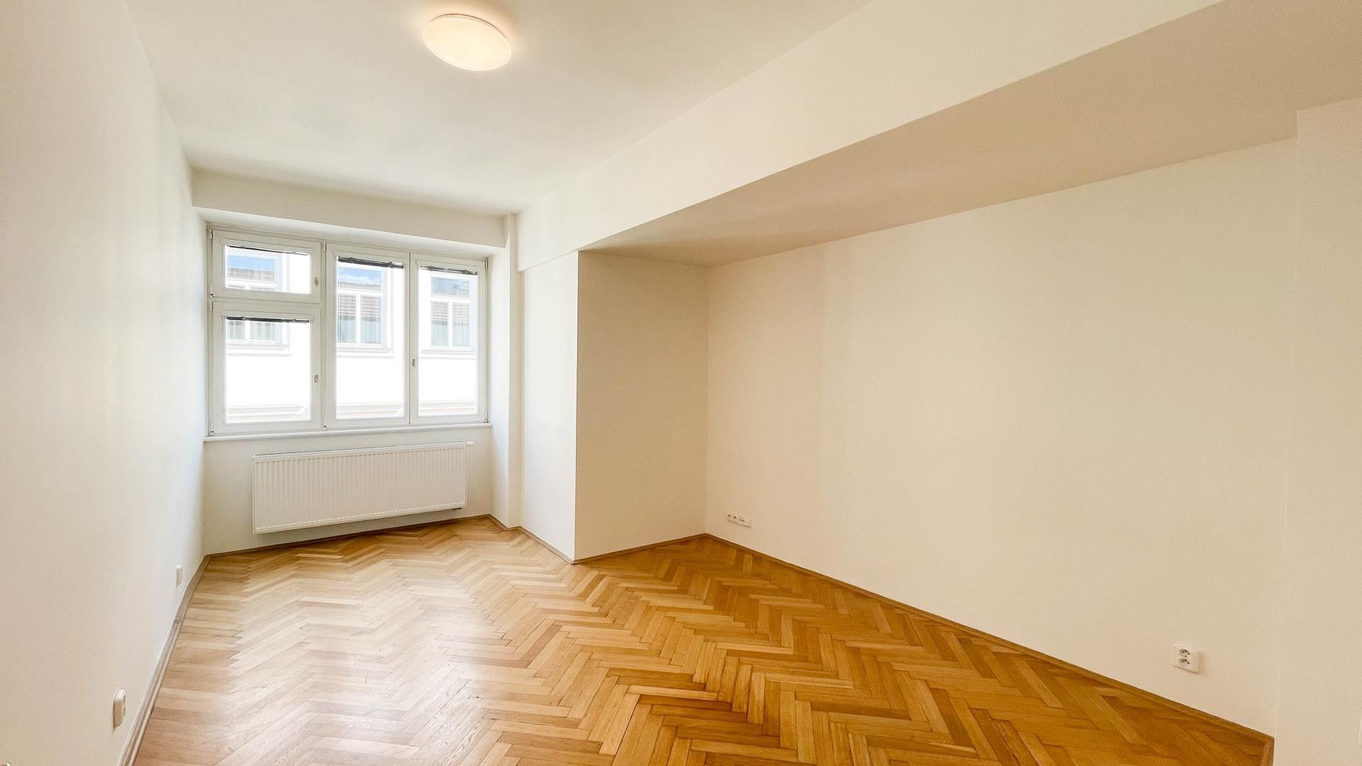 2+kk, Bartolomějská, Praha, 36 m²