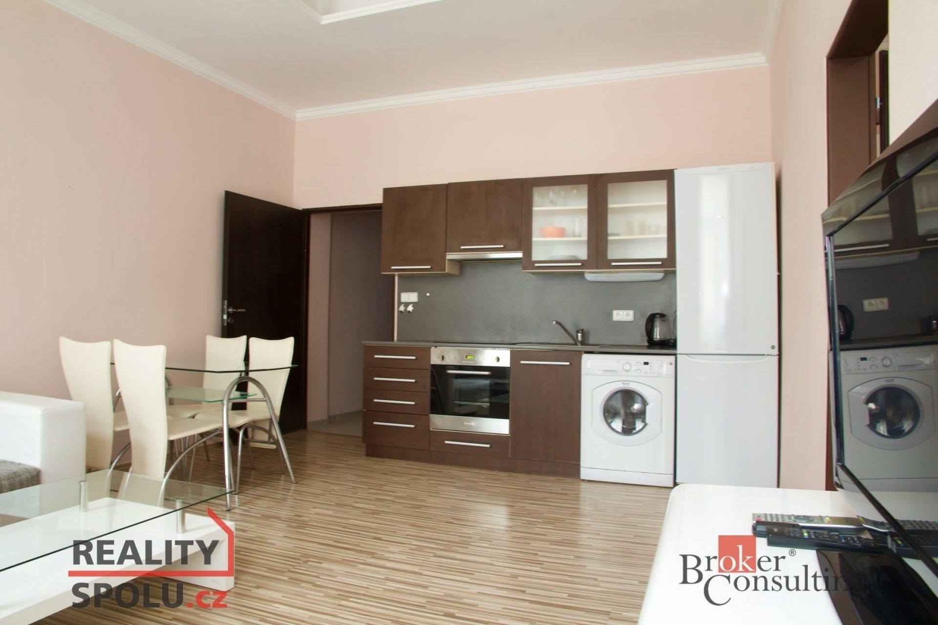 2+kk, Moskevská, Karlovy Vary, 40 m²