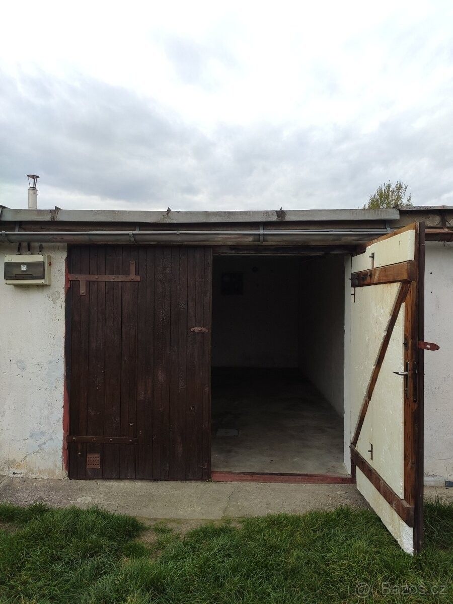 Garáže, Stráž nad Nežárkou, 378 02