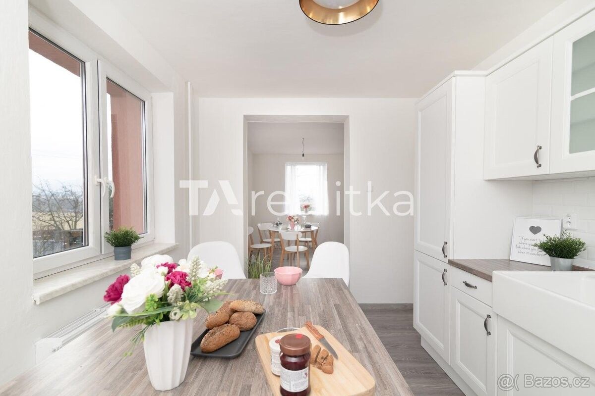 Prodej rodinný dům - Dobratice, 739 51