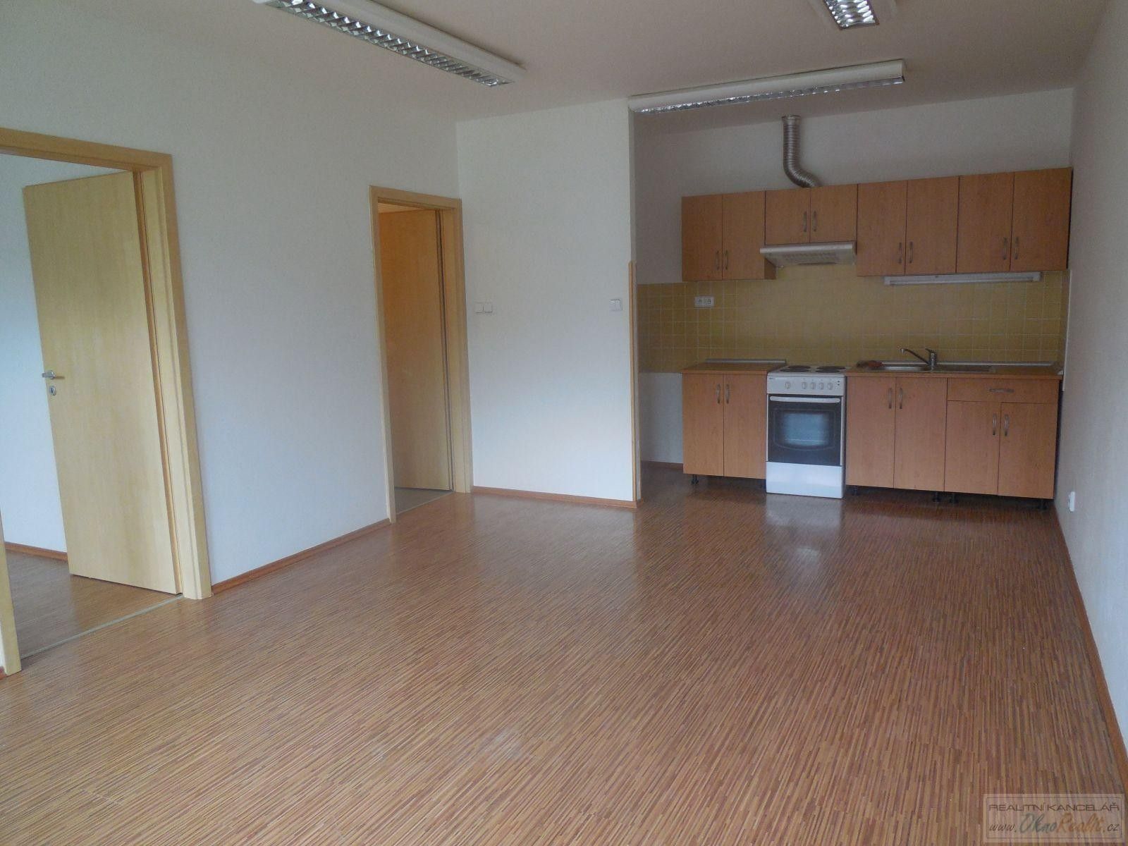 Pronájem byt 2+kk - Nádražní, Adamov, 50 m²