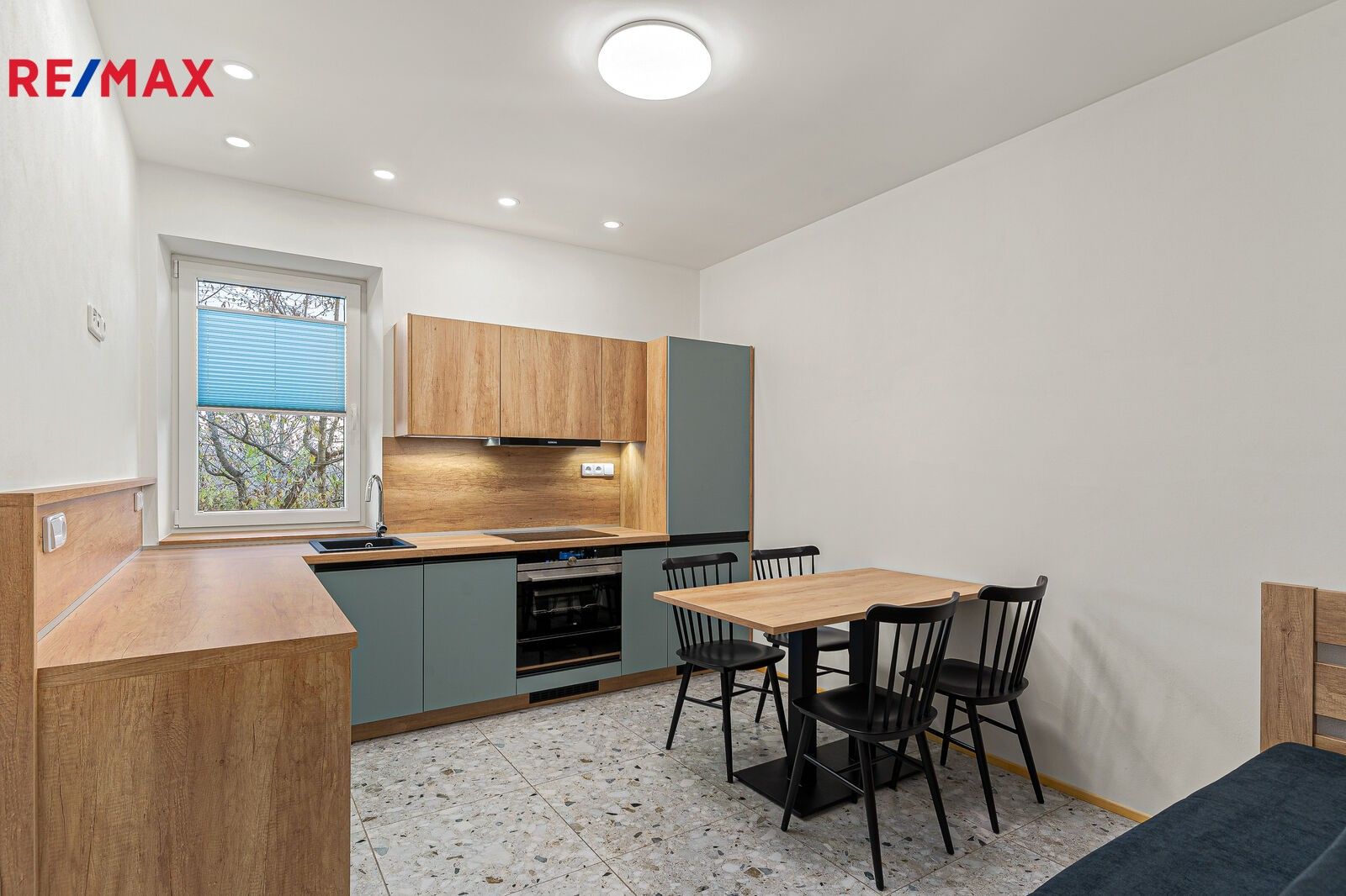 2+kk, Mladých horníků II, Žacléř, 40 m²