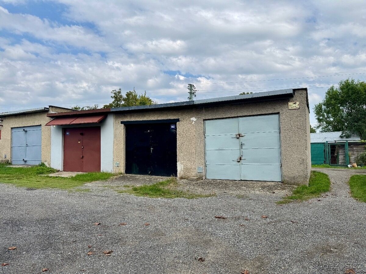 Garáže, Havířov, 736 01