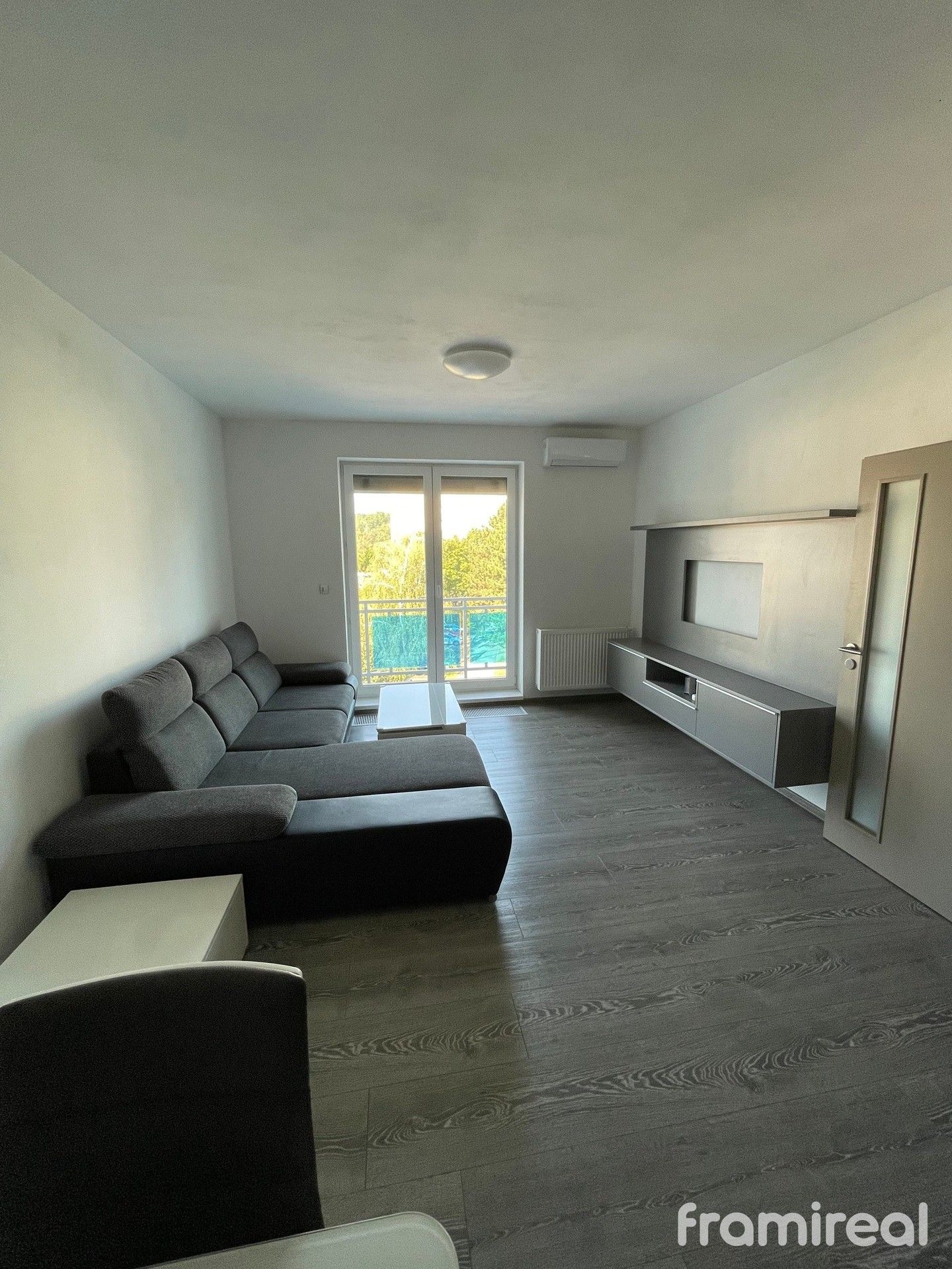 Pronájem byt 2+kk - Lípová, Zastávka, 50 m²