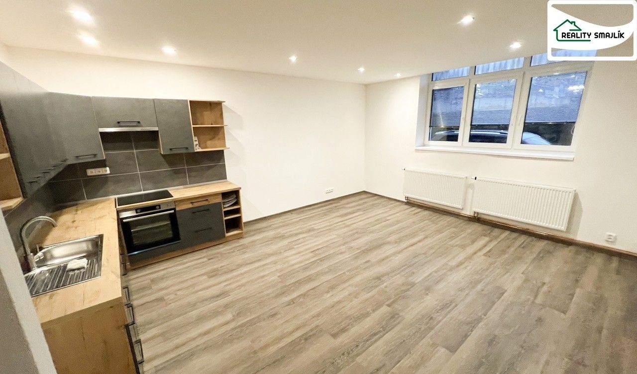 2+kk, 26. dubna, Cheb, 59 m²