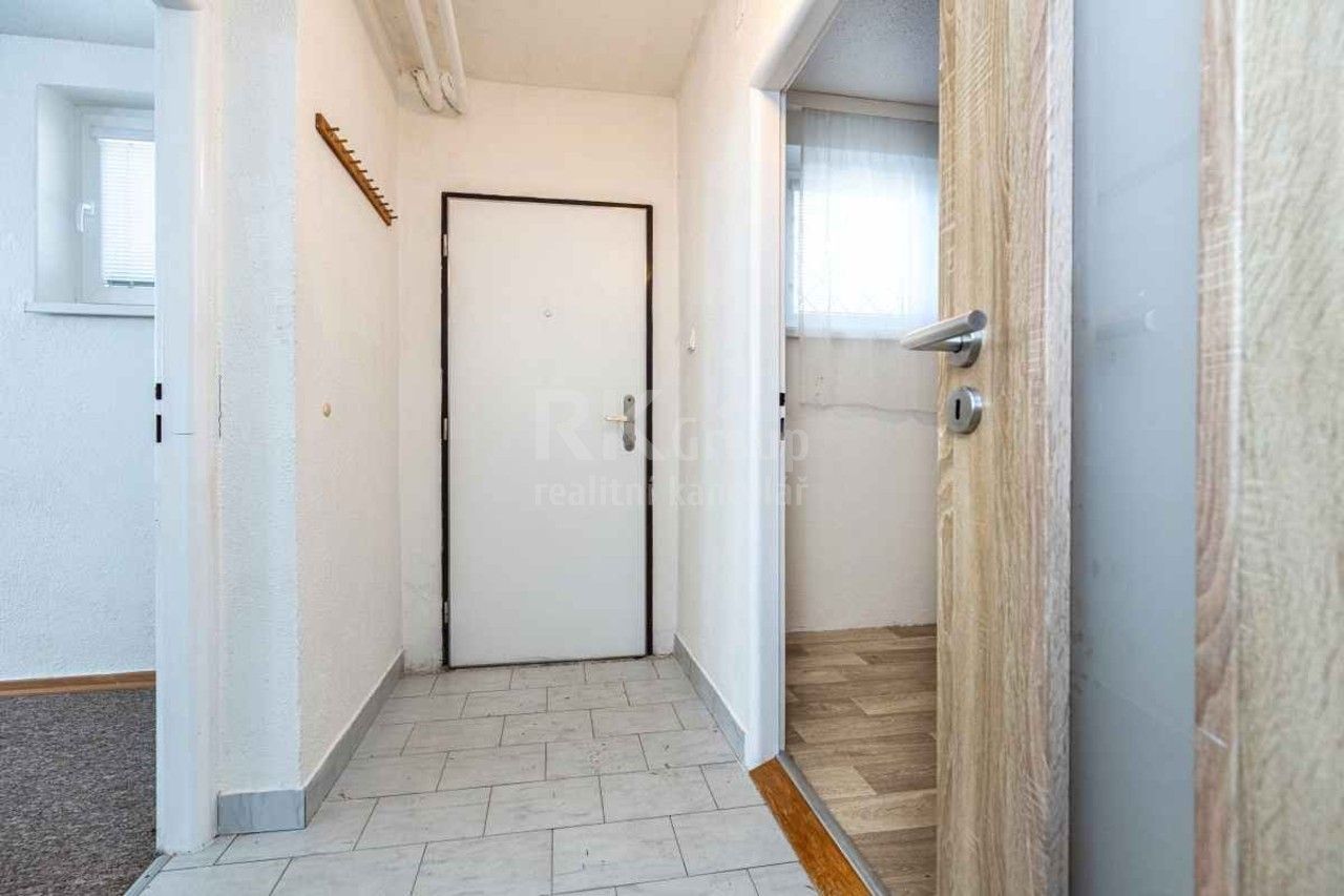 Obchodní prostory, Záveská, Praha, 46 m²