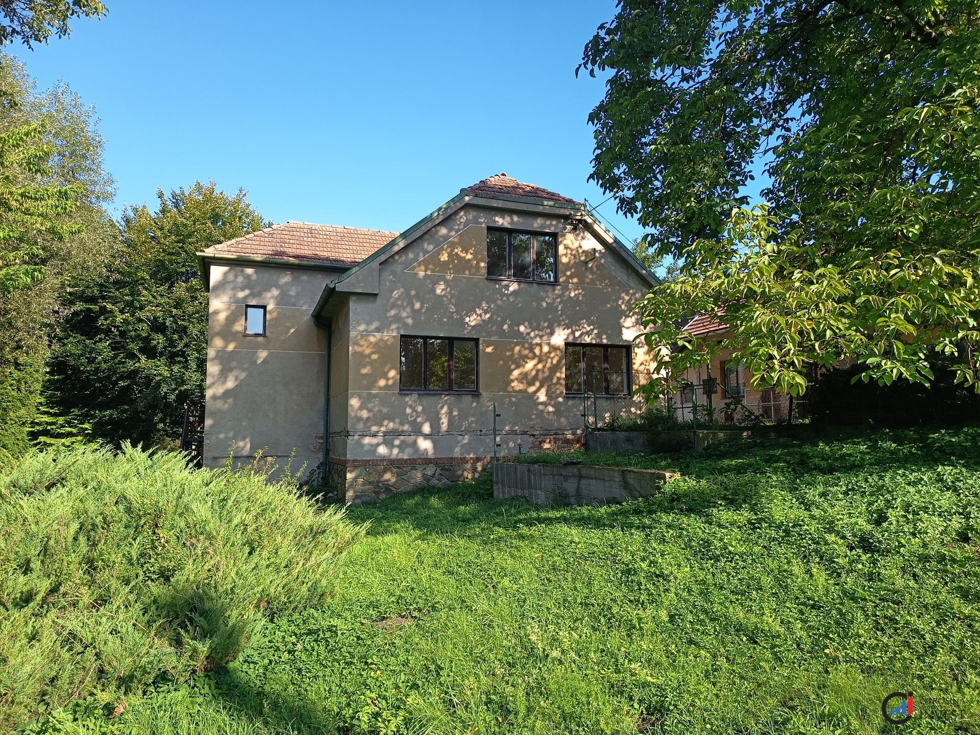 Rodinné domy, Svojšice, 143 m²