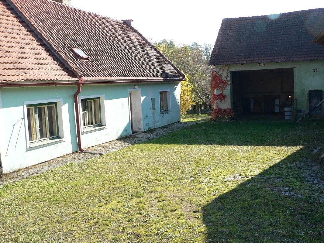 Chaty, Blatná, 388 01, 100 m²