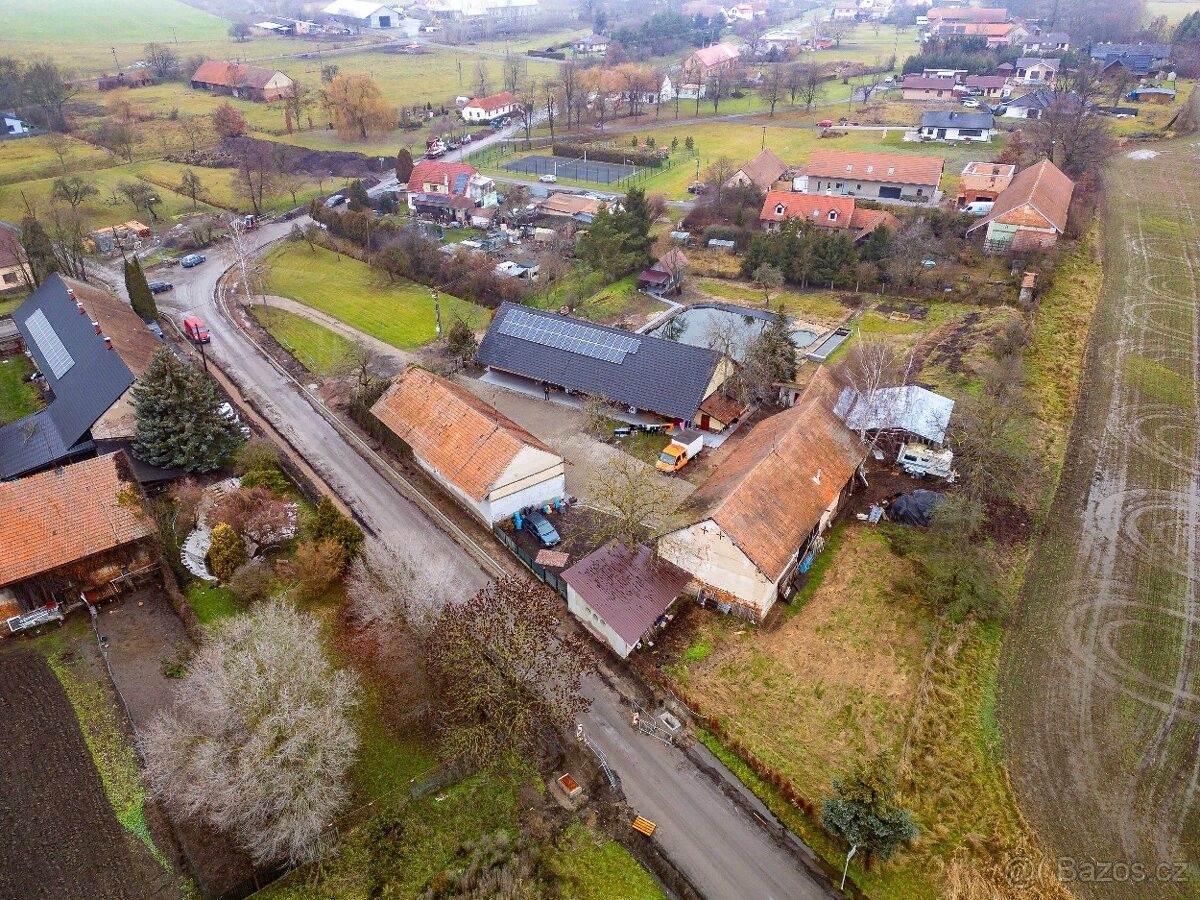 Rodinné domy, Sezemice, 533 04