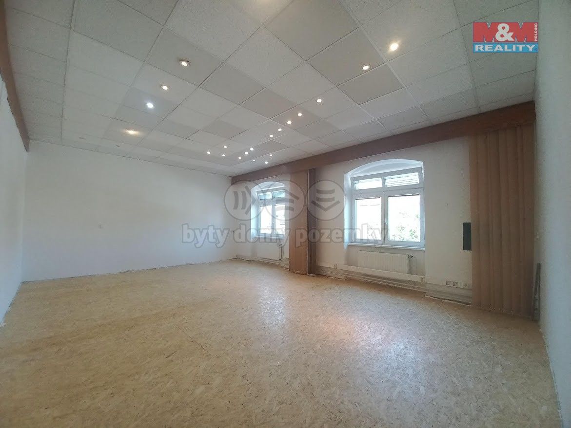 Pronájem kancelář - Na Ostrově, Chrudim, 52 m²