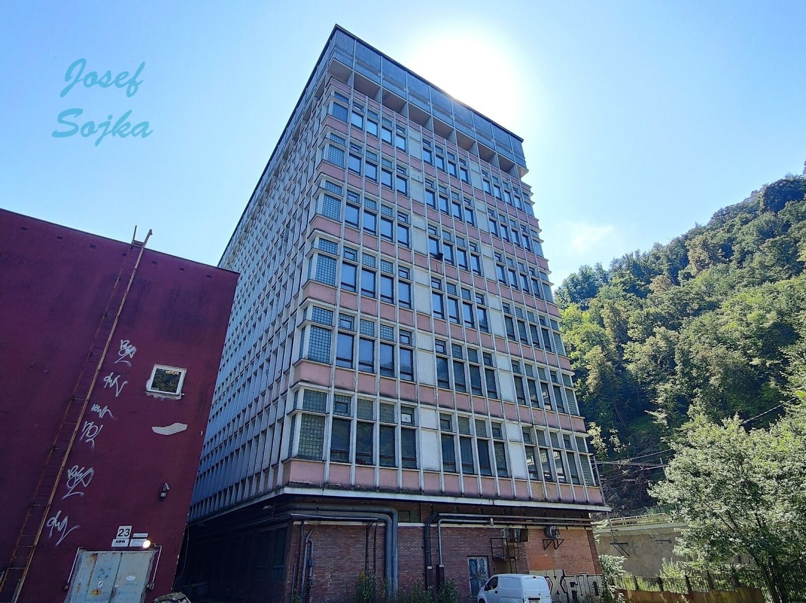 Sklady, Adamov, 5 000 m²