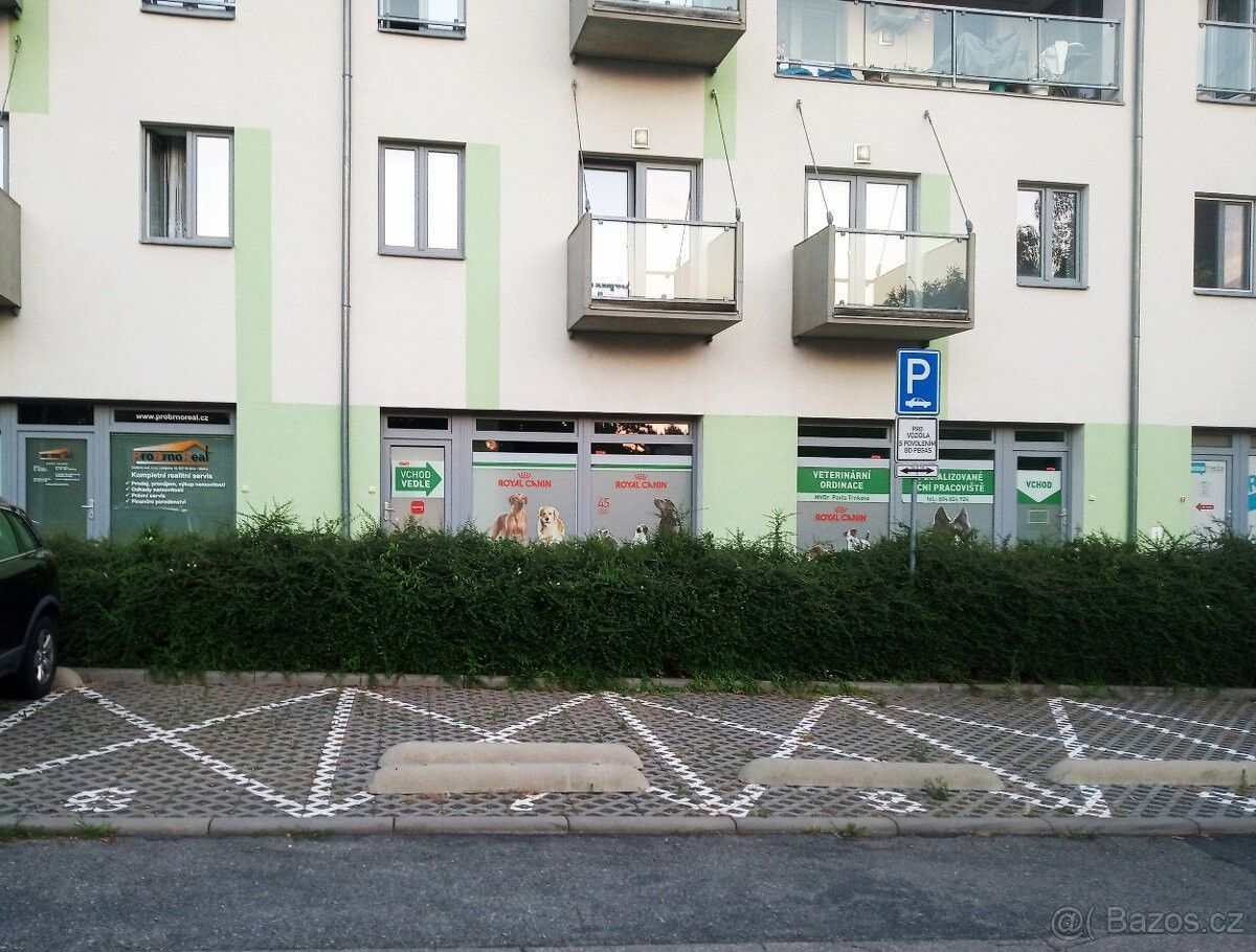 Garáže, Brno, 627 00