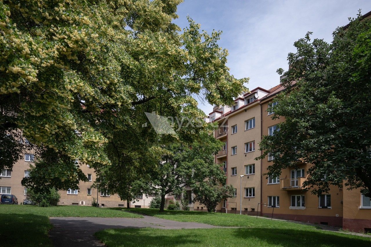 2+kk, Pod strojírnami, Praha, 32 m²