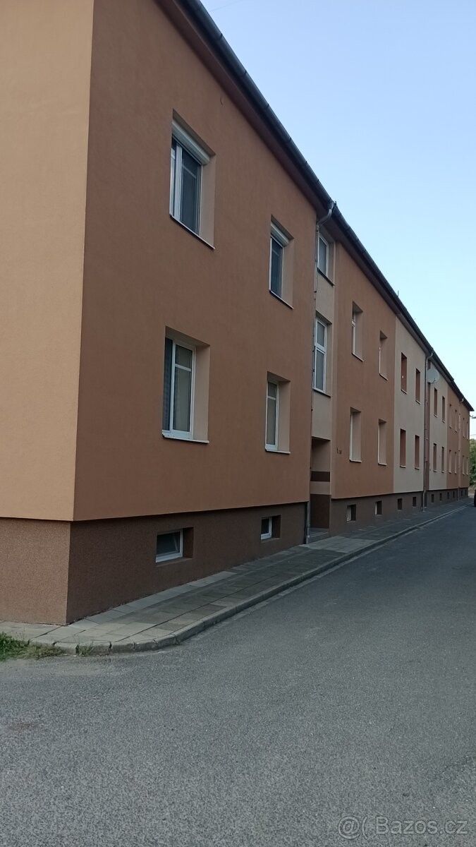 3+1, Kunovice, 686 04, 75 m²