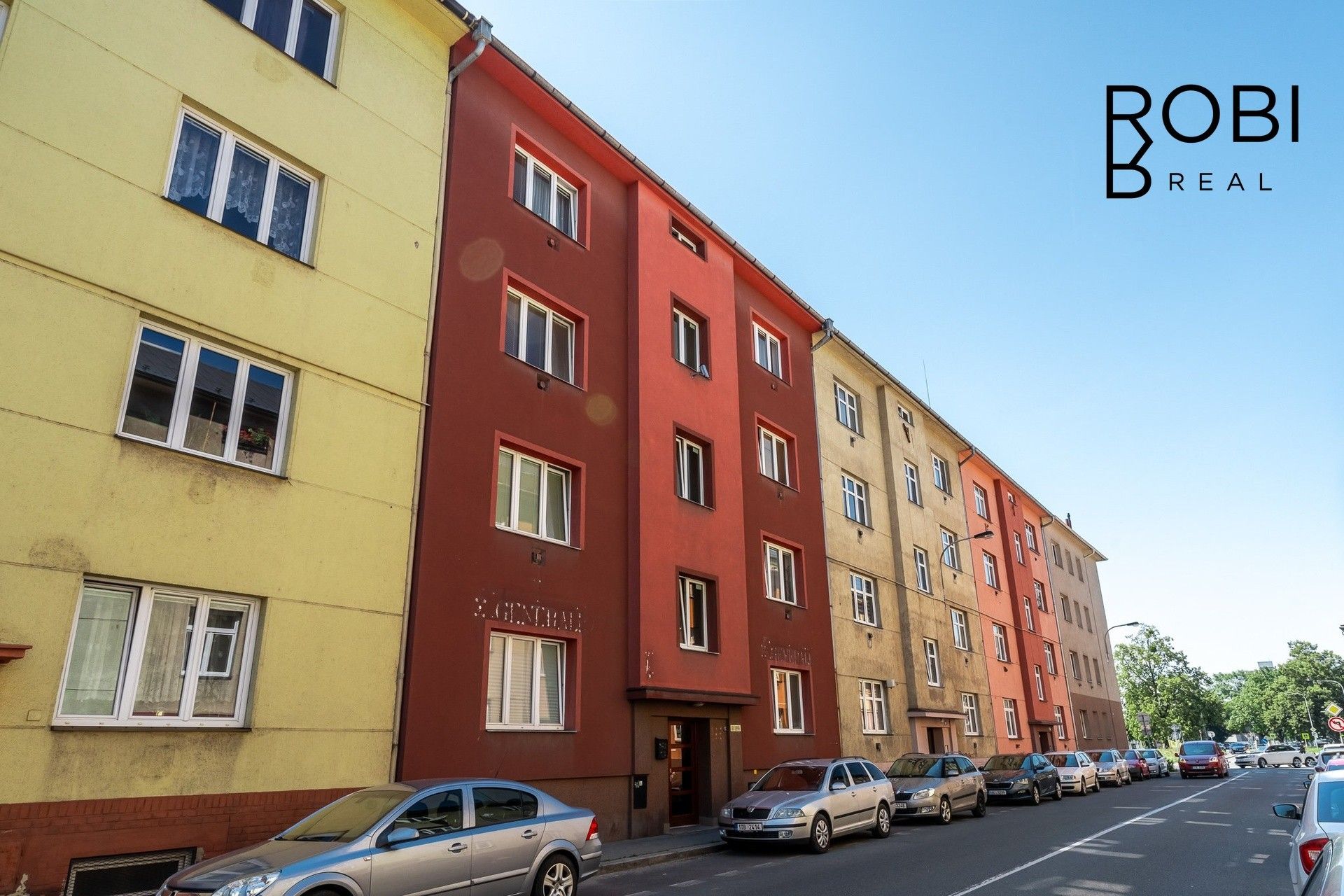 Činžovní domy, Poděbradova, Ostrava, 696 m²