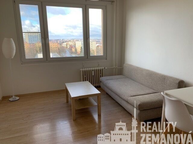 Pronájem byt 1+kk - Jabloňová, Praha, 26 m²