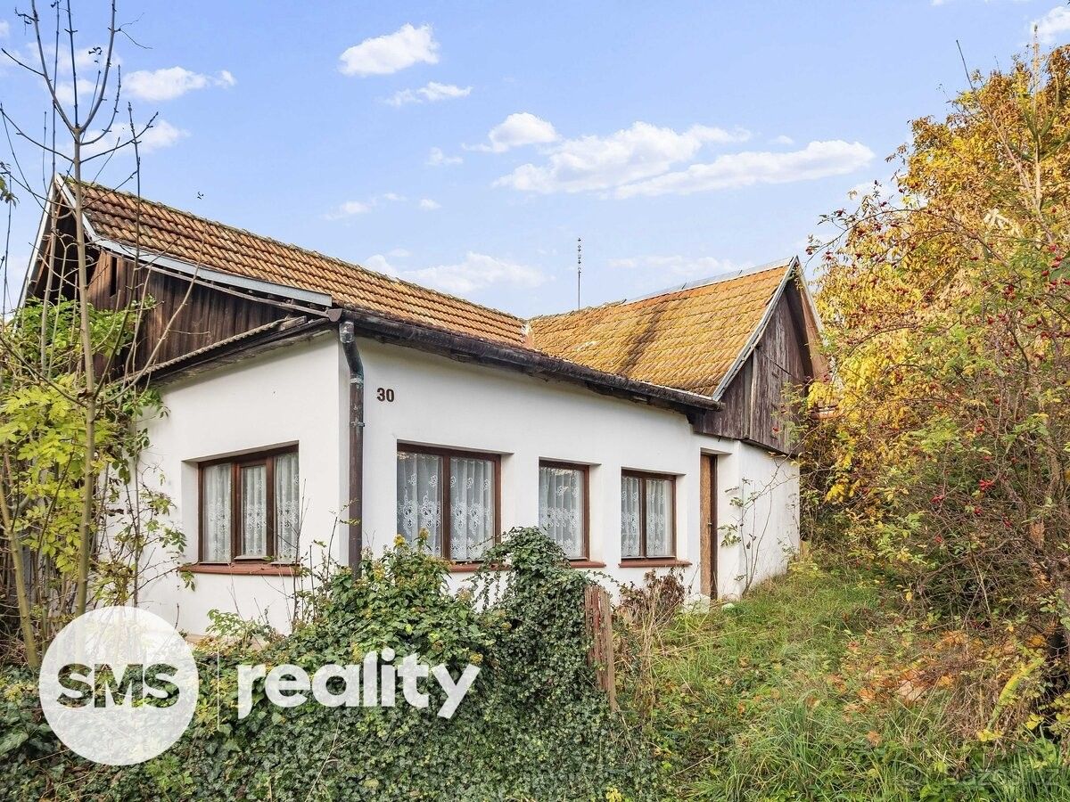 Chaty, Crhov, 679 74