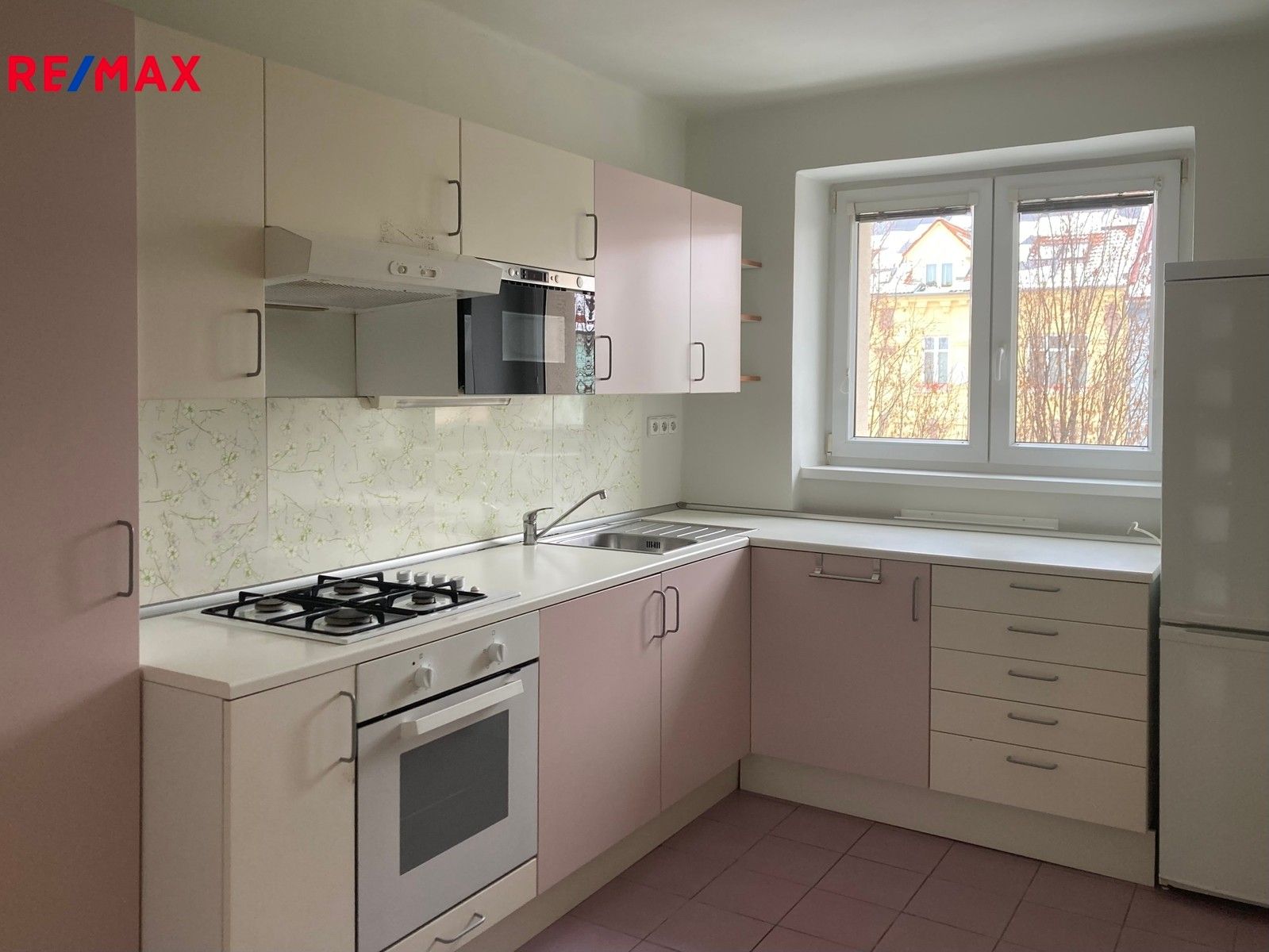 2+1, Školní, Chomutov, 62 m²