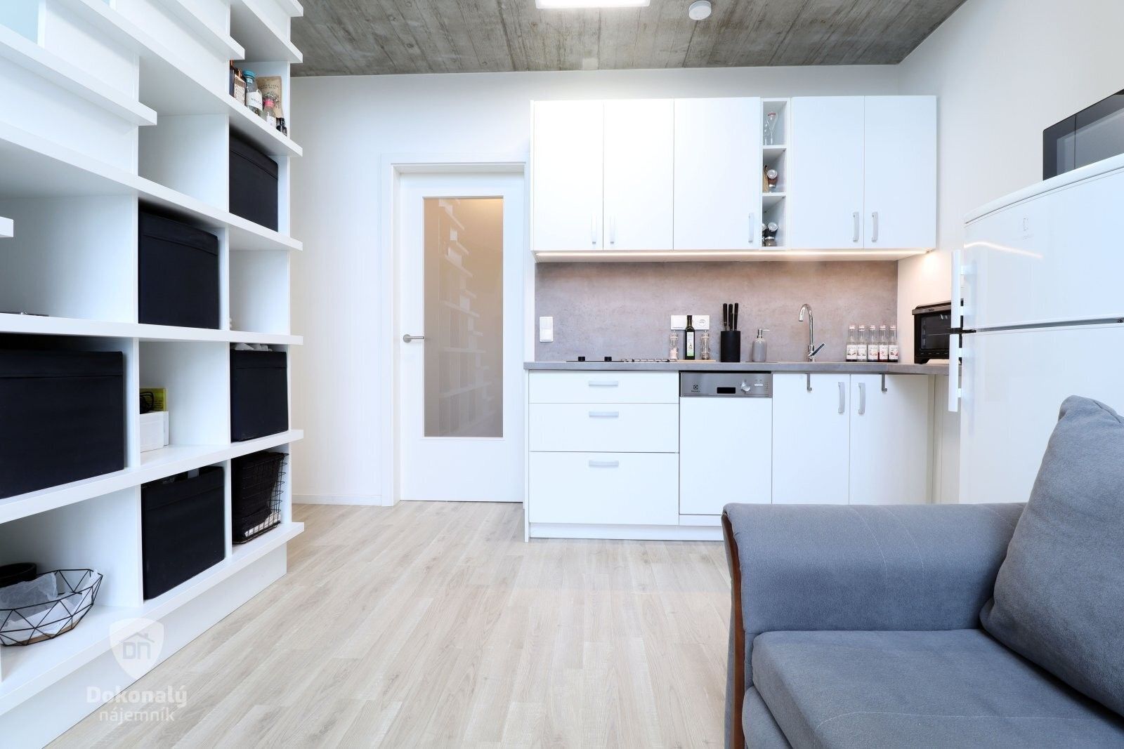 Pronájem byt 1+kk - Novovysočanská, Praha, 40 m²