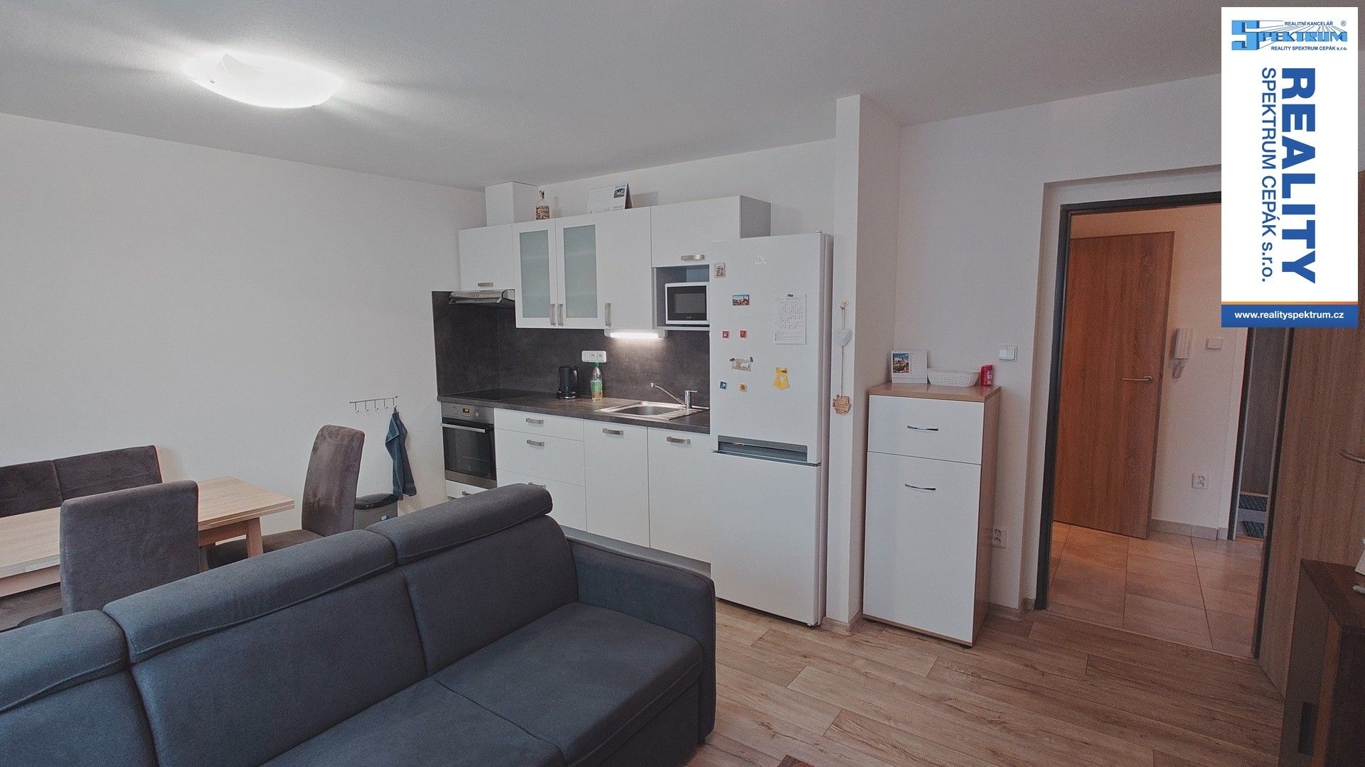 2+kk, 5. května, Kamenný Újezd, 43 m²