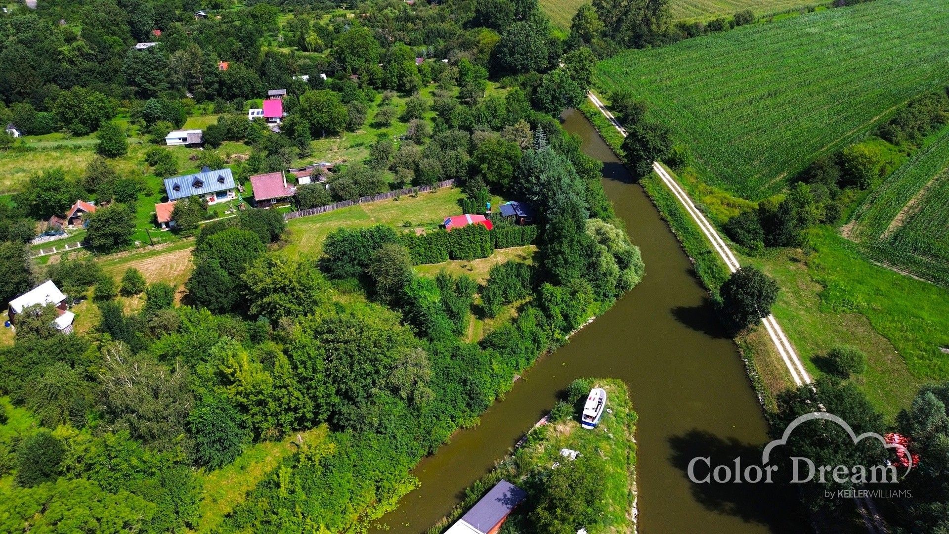 Prodej pozemek pro bydlení - Žabné, Strážnice, 1 690 m²