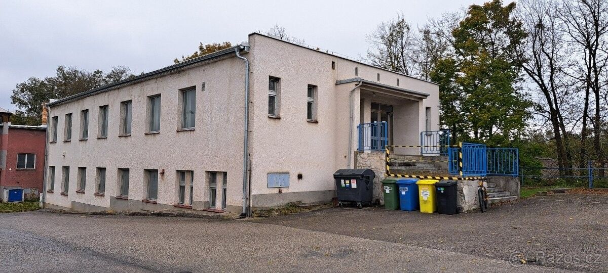 Sklady, Jindřichův Hradec, 377 01