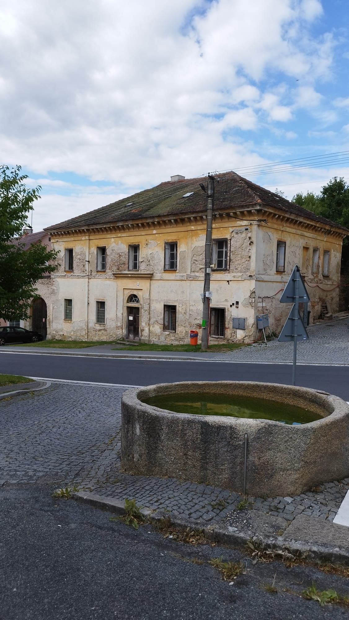 Rodinné domy, Dolní Žandov, 450 m²