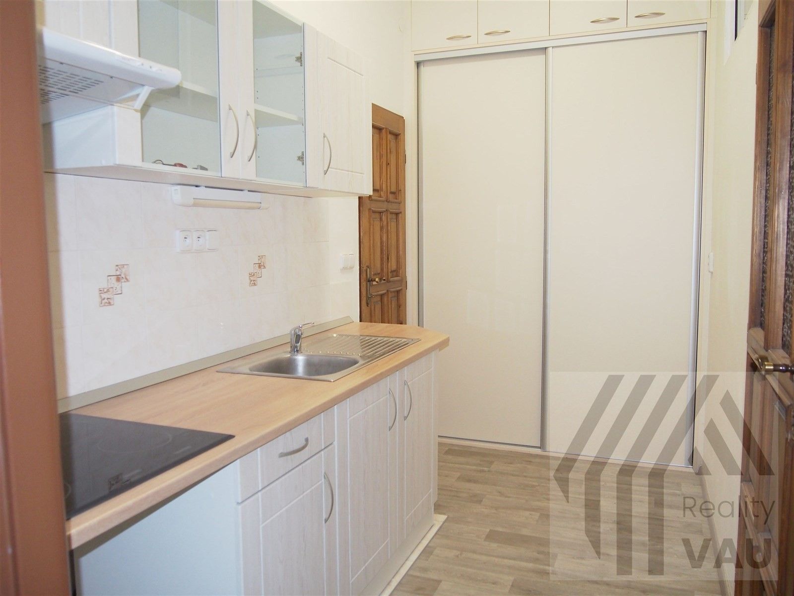 2+kk, Smilova, Pardubice, 66 m²