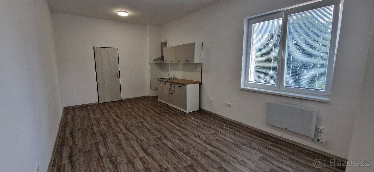 Byty, Kájov, 382 21