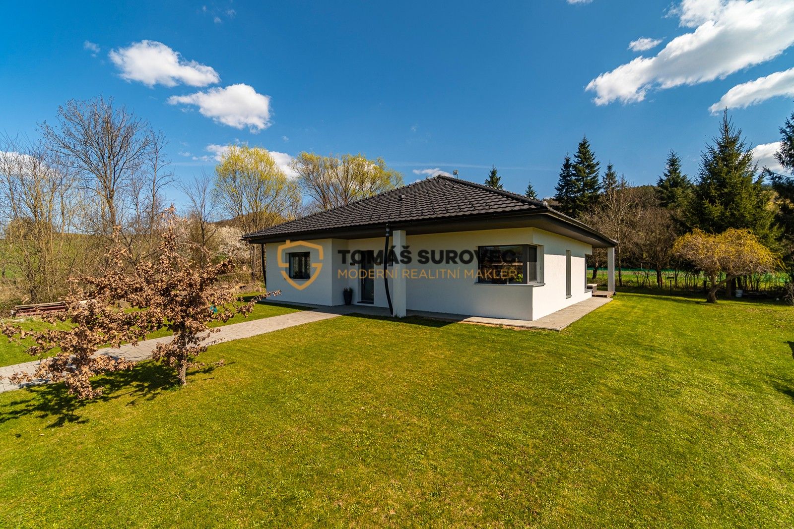 Rodinné domy, Pitín, 189 m²