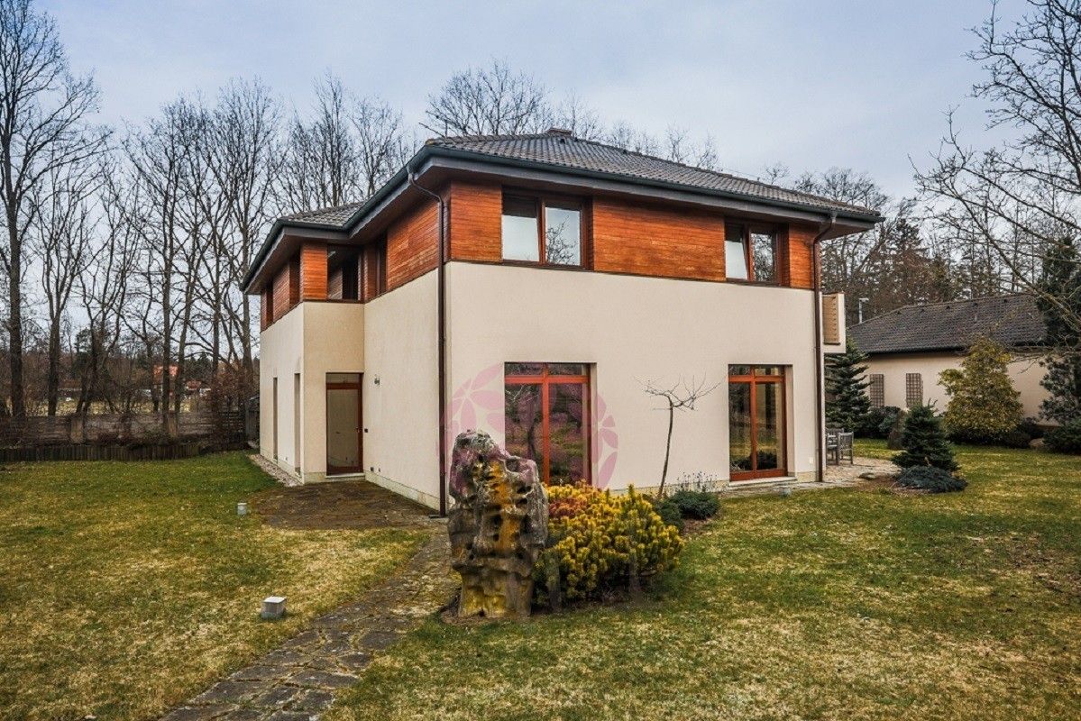 Rodinné domy, Vnitřní, Kamenice, 434 m²