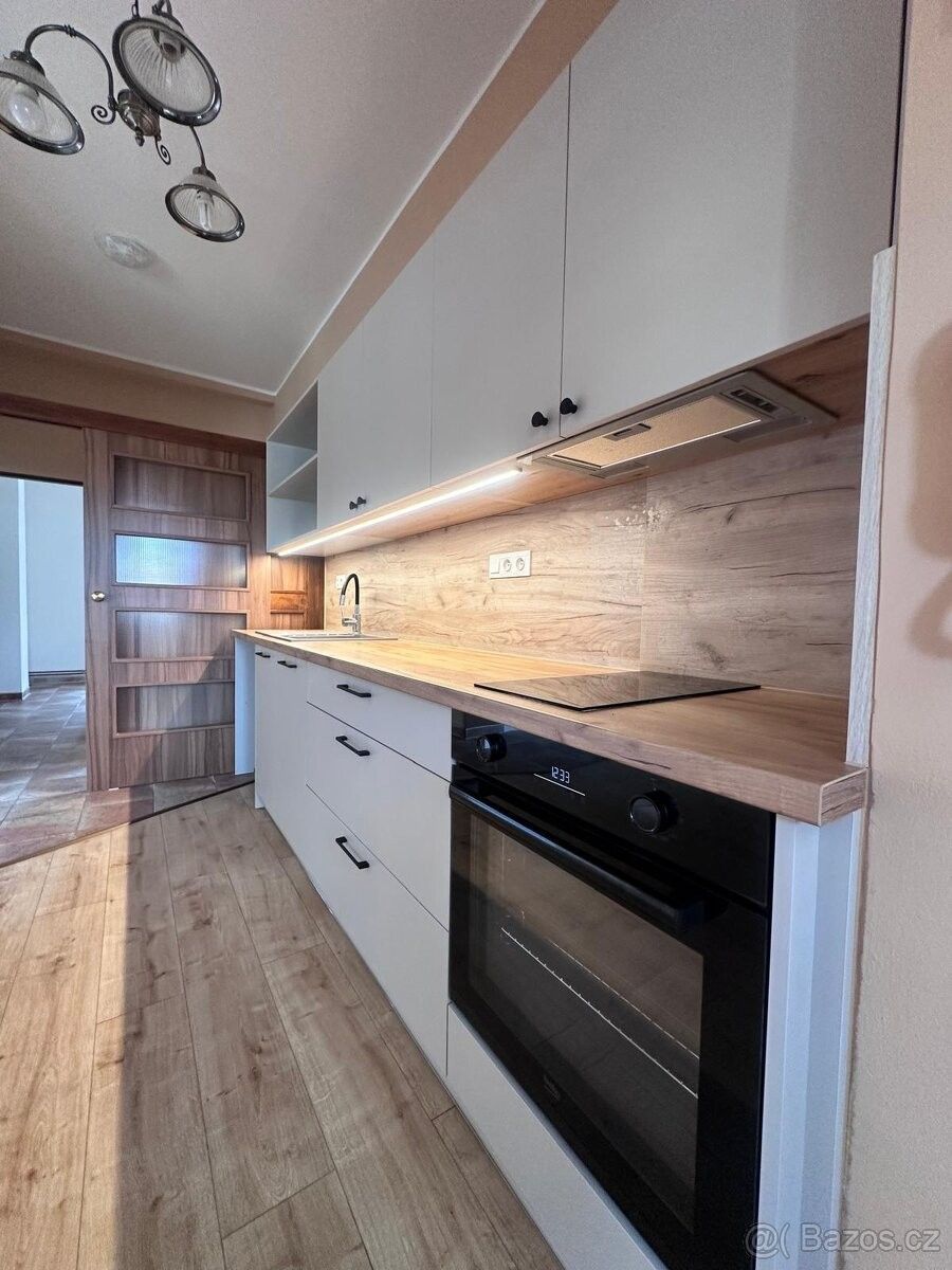 Byty, Kladno, 272 01