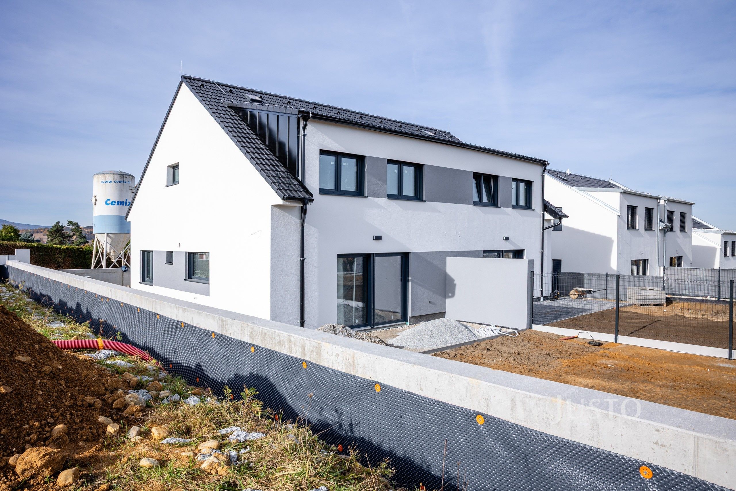 5+kk, Severní, Boršov nad Vltavou, 121 m²