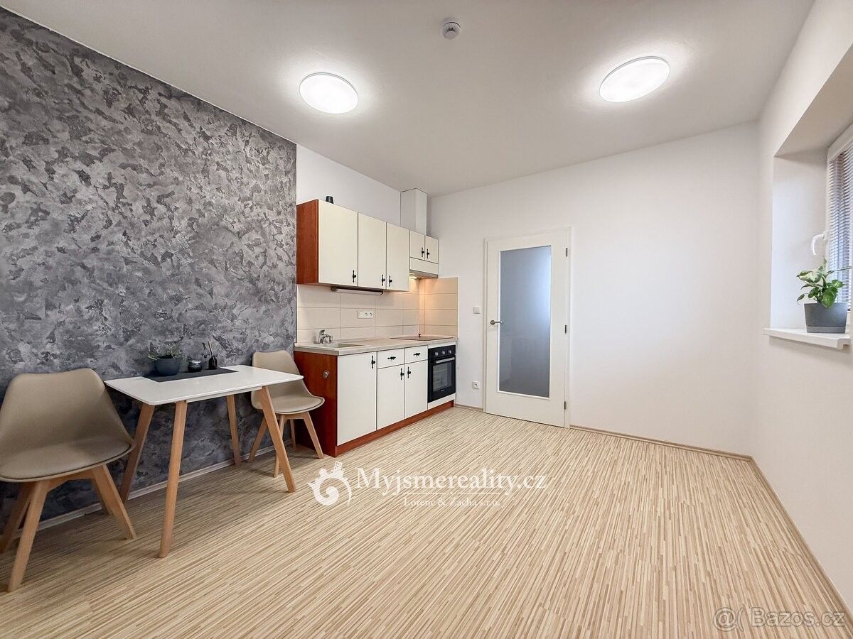 Byty, Znojmo, 669 02