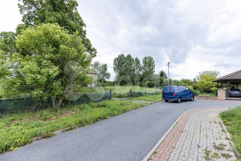 Prodej pozemek pro bydlení - Na Klárce, Pardubice, 1 537 m²