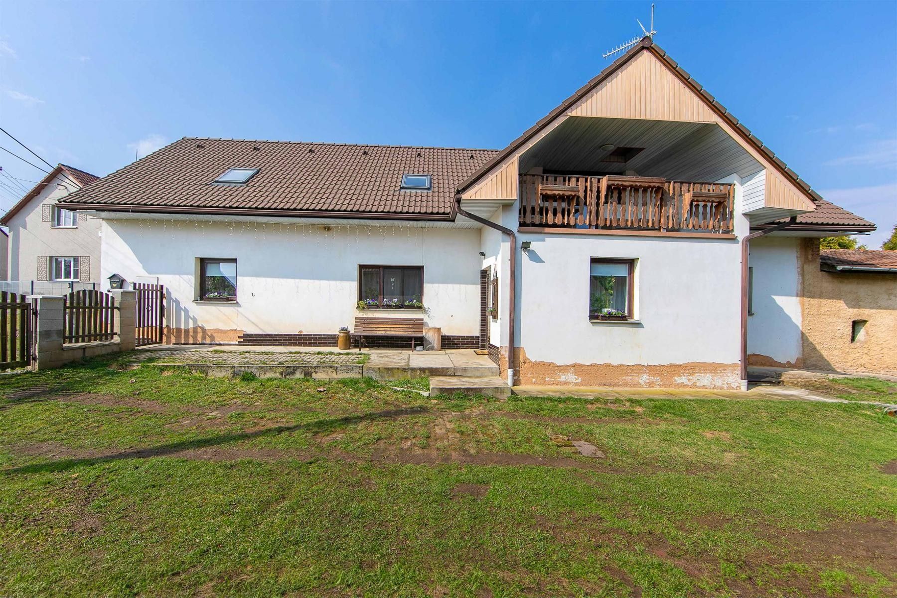 Prodej rodinný dům - Lhotka u Radnic, 208 m²