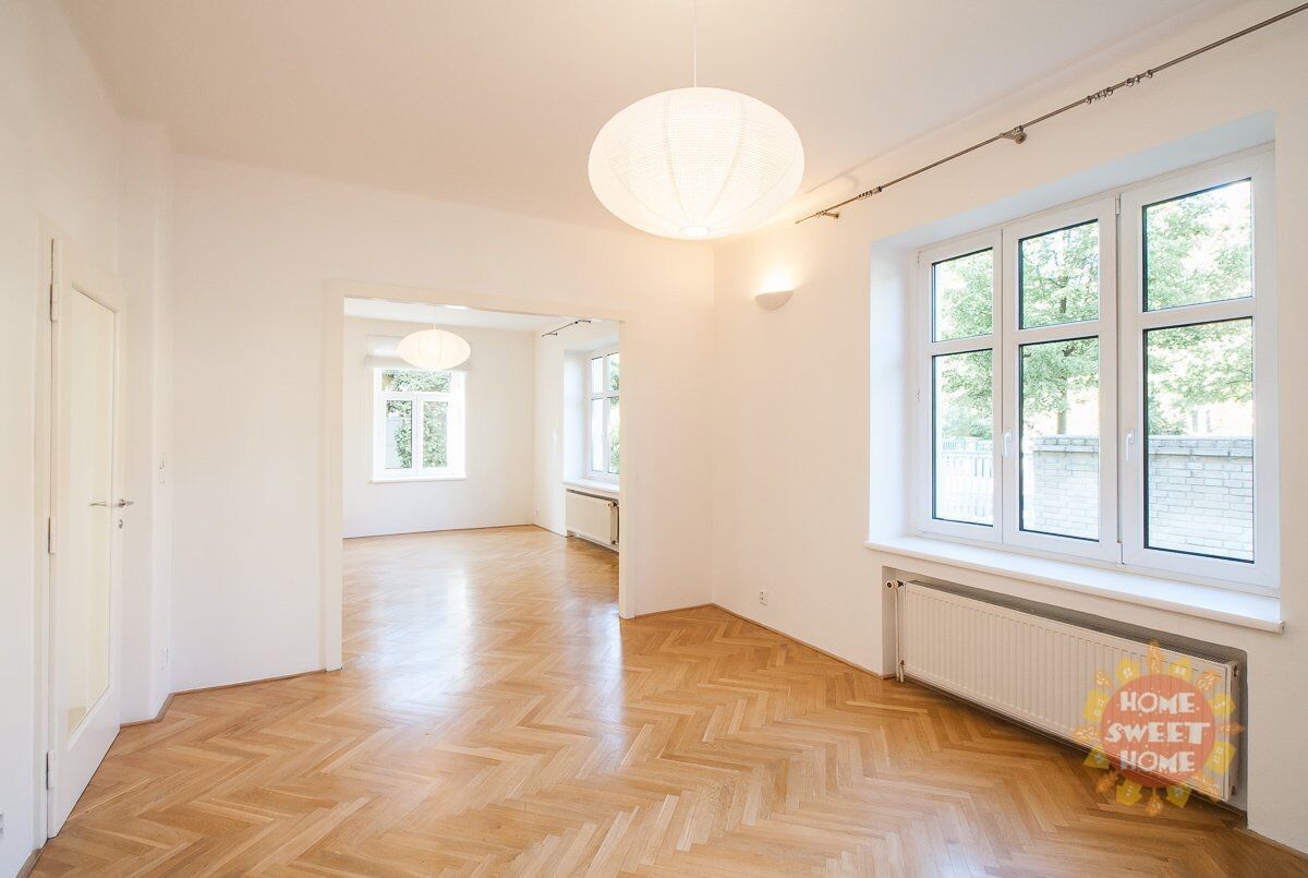 Pronájem vila - V Nových Vokovicích, Praha, 250 m²