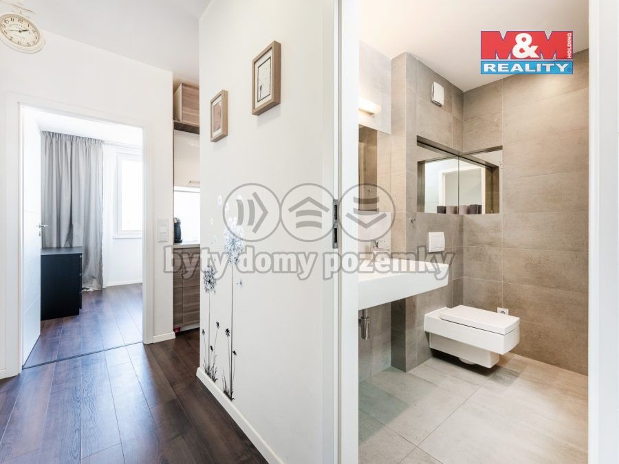 Pronájem byt 2+kk - Na Větrníku, Chrudim, 42 m²