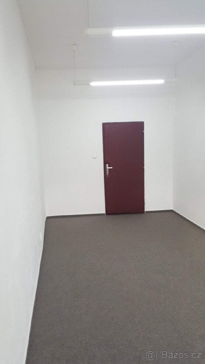 Pronájem kancelář - Benešov u Prahy, 256 01, 18 m²
