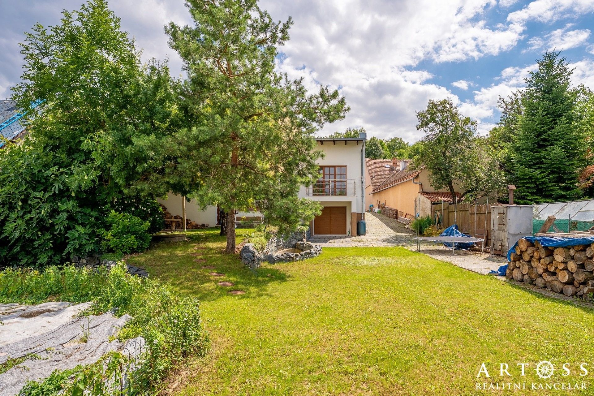 Rodinné domy, Komenského, Blučina, 244 m²